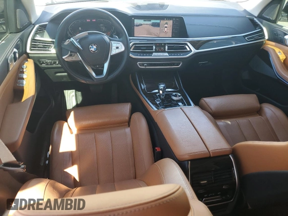 2019 BMW X7 xDrive50i z VIN 5UXCX4C54KLS38649, wystawiony jako Copart lot #46897795 z przebiegiem 60 904 mil mil oraz Szkoda całkowita • Salvage title. Historia ofert i sprzedaży dostępna na DreamBid. Obrazek 8.