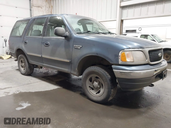 2000 Ford Expedition XLT with VIN 1FMRU1668YLB76006, listed as a IAAI auction lot 41621842 with 153,040 mi miles and . Bid and sale history available at DreamBid. Image 1.