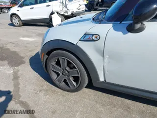 2014 MINI Cooper Clubman S with VIN WMWZG3C54ET800699, listed as a IAAI auction lot 41890482 with 120,864 mi miles. Bid and sale history available at carsss.com. Image 12.
