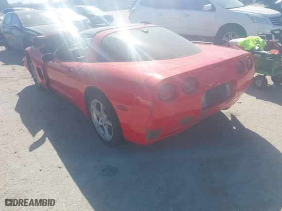 2000 Chevrolet Corvette with VIN 1G1YY22G8Y5105541, listed as a IAAI auction lot 41765224 with 1 mi miles. Bid and sale history available at carsss.com. Image 3.