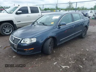 2006 Volkswagen Passat 3.6L V6 с VIN WVWCU73C96E215940, выставлен на аукционе IAAI как лот 42257810 с пробегом 102 795 миль миль и . История ставок и продаж доступна на DreamBid. Изображение 18.