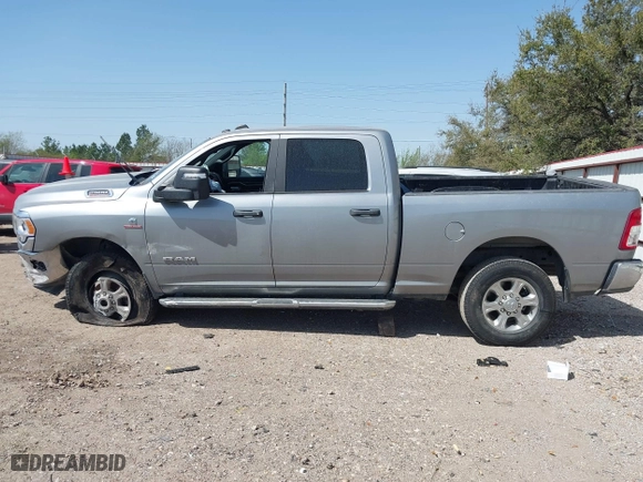 2024 Ram 2500 Big Horn with VIN 3C6UR5DL3RG153710, listed as a IAAI auction lot 41858085 with 36,985 mi miles. Bid and sale history available at carsss.com. Image 14.