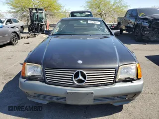 1993 Mercedes-Benz SL 5.0L z VIN WDBFA67E3PF076278, wystawiony jako Copart lot #55674165 z przebiegiem 177 006 mil mil oraz Tytuł czysty. Historia ofert i sprzedaży dostępna na DreamBid. Obrazek 5.