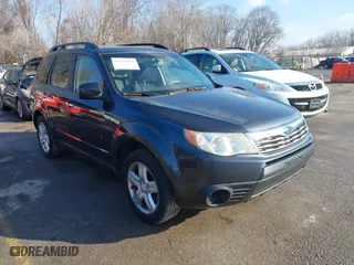 2009 Subaru Forester (Natl) X w/Premium Pkg with VIN JF2SH63699H755815, listed as a IAAI auction lot 41531085 with 175,574 mi miles. Bid and sale history available at carsss.com. Image 1.