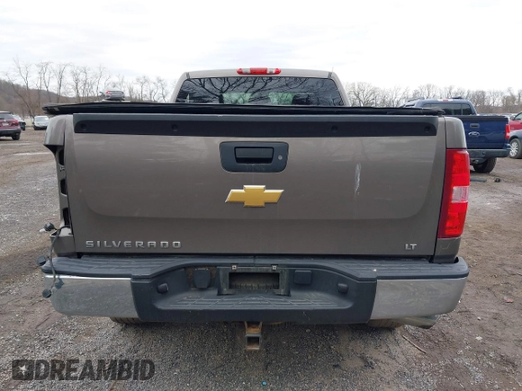 2012 Chevrolet Silverado 1500 LT with VIN 1GCNKSE00CZ326935, listed as a IAAI auction lot 41445520 with 121,035 mi miles. Bid and sale history available at carsss.com. Image 17.