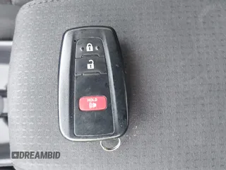 2022 Toyota Prius L Eco z VIN JTDKAMFU1N3181851, wystawiony jako IAAI lot #42378503 z przebiegiem 36 413 mil mil oraz . Historia ofert i sprzedaży dostępna na DreamBid. Obrazek 11.