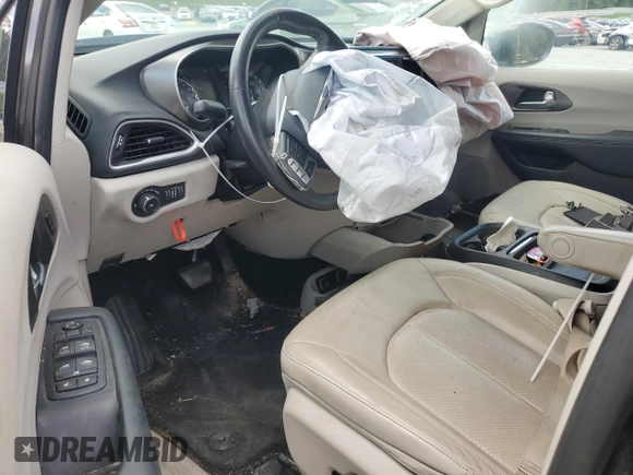 2020 Chrysler Pacifica Touring L with VIN 2C4RC1BG4LR223523, listed as a Copart auction lot 66622825 with 86,600 mi miles and Salvage title. Bid and sale history available at DreamBid. Image 8.