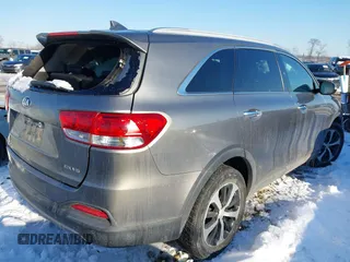2018 Kia Sorento EX with VIN 5XYPHDA55JG420454, listed as a IAAI auction lot 41456515 with 96,108 mi miles and . Bid and sale history available at carsss.com. Image 4.