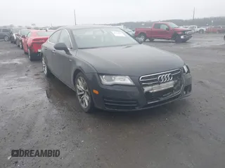 2014 Audi A7 Premium Plus z VIN WAUWGAFC9EN100182, wystawiony jako IAAI lot #41524311 z przebiegiem 145 691 mil mil oraz . Historia ofert i sprzedaży dostępna na DreamBid. Obrazek 1.