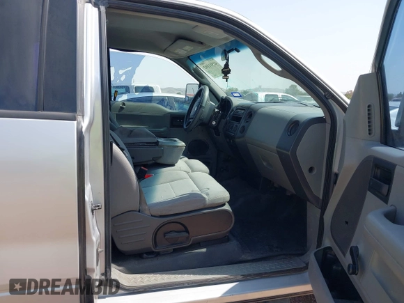 2004 Ford F-150 STX with VIN 1FTRX12W94NB70019, listed as a IAAI auction lot 42511102 with 201,265 mi miles and . Bid and sale history available at DreamBid. Image 5.