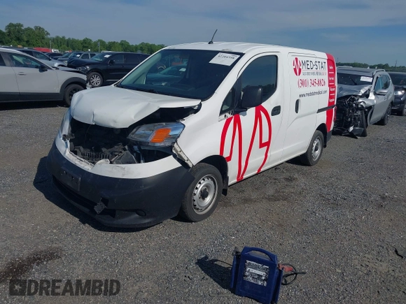 2017 Nissan NV200 S z VIN 3N6CM0KN3HK700011, wystawiony jako IAAI lot #42204398 z przebiegiem 160 660 mil mil oraz . Historia ofert i sprzedaży dostępna na DreamBid. Obrazek 2.