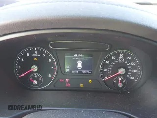2019 Kia Sorento LX z VIN 5XYPGDA36KG520937, wystawiony jako IAAI lot #41420266 z przebiegiem 97 372 mil mil oraz . Historia ofert i sprzedaży dostępna na DreamBid. Obrazek 7.