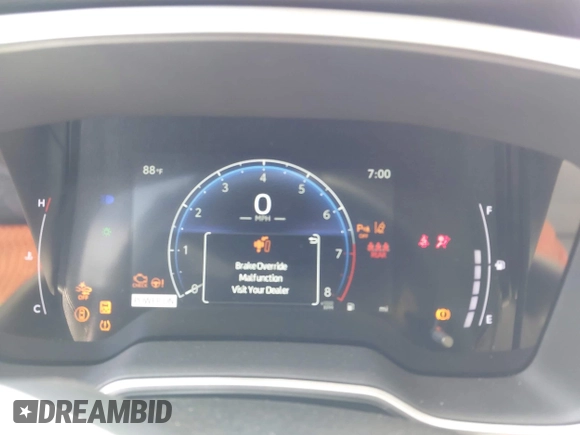 2024 Toyota Corolla Cross XLE with VIN 7MUDAAAG5RV097731, listed as a IAAI auction lot 42227874 with 9,151 mi miles and . Bid and sale history available at DreamBid. Image 7.