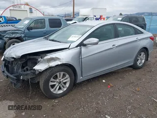 2013 Hyundai Sonata GLS with VIN 5NPEB4AC3DH693395, listed as a IAAI auction lot 40786592 with 147,774 mi miles and . Bid and sale history available at carsss.com. Image 18.