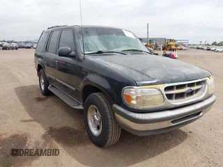 1998 Ford Explorer XL z VIN 1FMZU32E5WZA06107, wystawiony jako IAAI lot #41896263 z przebiegiem 225 947 mil mil oraz . Historia ofert i sprzedaży dostępna na DreamBid. Obrazek 1.