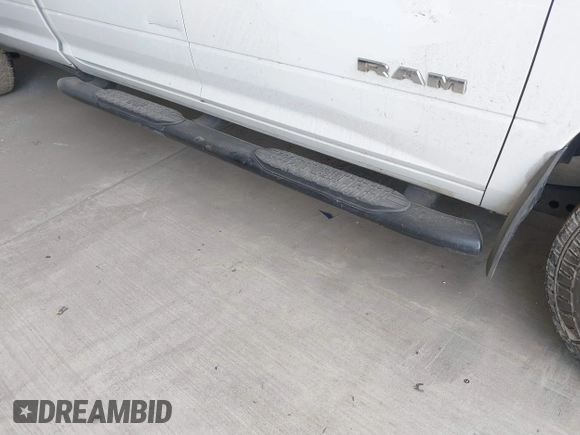 2022 Ram 2500 Tradesman with VIN 3C6UR4HJ8NG200503, listed as a IAAI auction lot 41726564 with 157,884 mi miles and . Bid and sale history available at DreamBid. Image 17.
