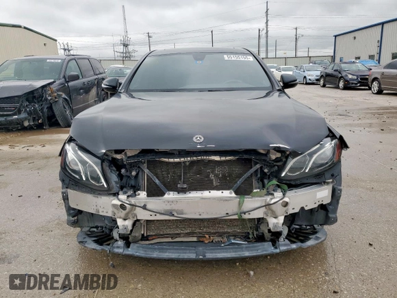 2018 Mercedes-Benz E-Class E 300 with VIN WDDZF4JB3JA377811, listed as a Copart auction lot 55155155 with 97,614 mi miles and Clean Title. Bid and sale history available at carsss.com. Image 5.