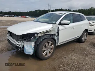 2016 Volvo XC60 T5 Drive-E Premier with VIN YV440MDK8G2836977, listed as a Copart auction lot 65145655 with 25,677 mi miles and Salvage title. Bid and sale history available at DreamBid. Image 1.