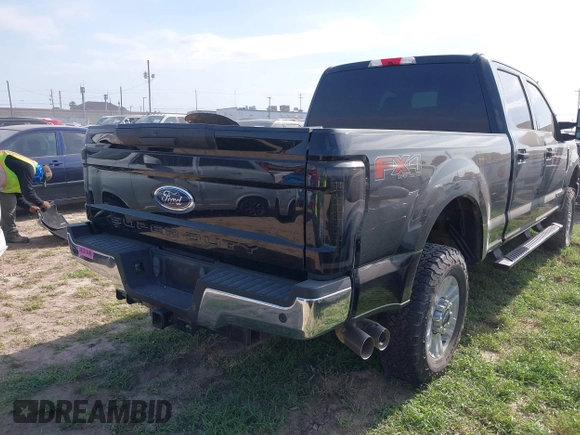 2017 Ford F-250 Lariat с VIN 1FT7W2BT2HEB89913, выставлен на аукционе IAAI как лот 41949233 с пробегом Не указан миль и . История ставок и продаж доступна на DreamBid. Изображение 4.