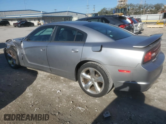 2013 Dodge Charger SXT with VIN 2C3CDXHG0DH612832, listed as a Copart auction lot 47025635 with 117,260 mi miles and Salvage Title. Bid and sale history available at carsss.com. Image 2.