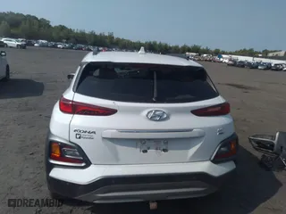 2021 Hyundai Kona Ultimate with VIN KM8K5CA57MU610302, listed as a IAAI auction lot 36878990 with 5,985 mi miles. Bid and sale history available at carsss.com. Image 16.