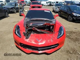 2017 Chevrolet Corvette 2LT z VIN 1G1YD2D77H5111923, wystawiony jako Copart lot #57312185 z przebiegiem 61 934 mil mil oraz Czysty tytuł • Clean title. Historia ofert i sprzedaży dostępna na DreamBid. Obrazek 5.