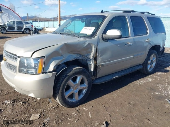 2007 Chevrolet Tahoe LT with VIN 1GNFK13007R126233, listed as a IAAI auction lot 41745421 with 231,451 mi miles. Bid and sale history available at carsss.com. Image 2.