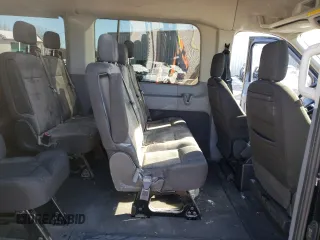 2018 Ford Transit XL z VIN 1FBVU4XGXJKA27026, wystawiony jako Copart lot #85449514 z przebiegiem 142 942 mil mil oraz Szkoda całkowita • Salvage title. Historia ofert i sprzedaży dostępna na DreamBid. Obrazek 11.