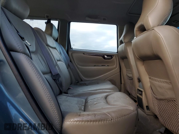 2002 Volvo V70 with VIN YV1SZ58D321079092, listed as a Copart auction lot 43993605 with Not provided miles and Clean title. Bid and sale history available at DreamBid. Image 10.