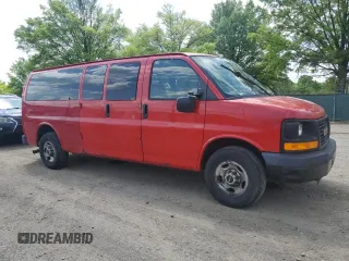 2007 GMC Savana with VIN 1GJHG39UX71235704, listed as a Copart auction lot 55472075 with 210,842 mi miles and Clean Title. Bid and sale history available at carsss.com. Image 4.