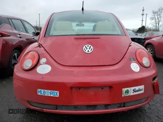 2006 Volkswagen New Beetle Coupe with VIN 3VWPW31C46M424002, listed as a Copart auction lot 43862595 with 0 mi miles and Salvage Title. Bid and sale history available at carsss.com. Image 6.