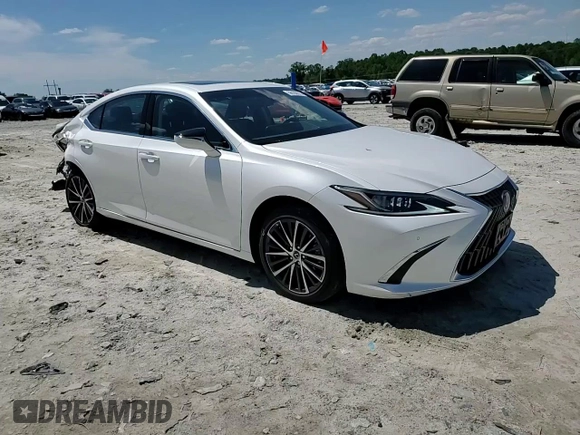 2022 Lexus ES 350 with VIN 58ADZ1B19NU136330, listed as a Copart auction lot 56100575 with 10,335 mi miles and Salvage title. Bid and sale history available at DreamBid. Image 13.