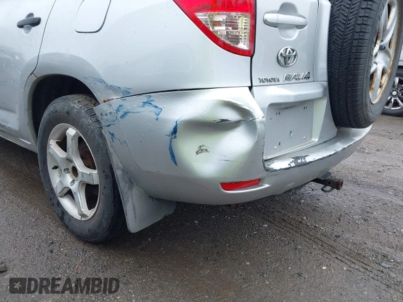 2008 Toyota RAV4 with VIN JTMBD33V985174122, listed as a IAAI auction lot 42050652 with 131,616 mi miles. Bid and sale history available at carsss.com. Image 13.