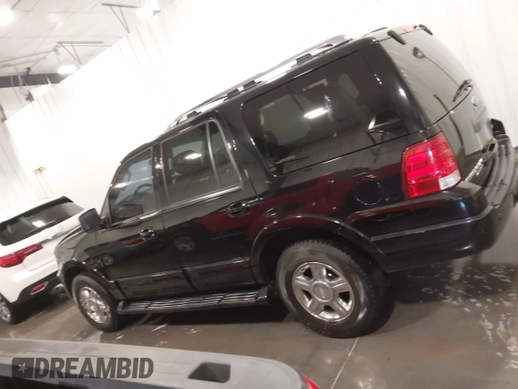 2005 Ford Expedition Limited z VIN 1FMFU20565LA60694, wystawiony jako IAAI lot #41945914 z przebiegiem 184 373 mil mil oraz . Historia ofert i sprzedaży dostępna na DreamBid. Obrazek 14.