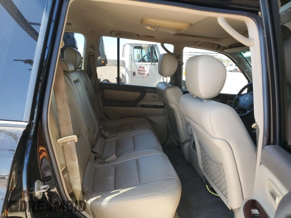 2006 Toyota Land Cruiser z VIN JTEHT05J262098694, wystawiony jako Copart lot #49923375 z przebiegiem 174 779 mil mil oraz Szkoda całkowita • Salvage title. Historia ofert i sprzedaży dostępna na DreamBid. Obrazek 11.