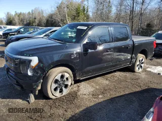 2023 Ford F-150 Lightning Pro z VIN 1FT6W1EV3PWG03292, wystawiony jako Copart lot #48454435 z przebiegiem 41 714 mil mil oraz Tytuł czysty. Historia ofert i sprzedaży dostępna na DreamBid. Obrazek 1.