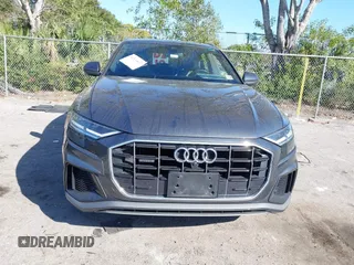 2021 Audi Q8 Premium Plus z VIN WA1EVAF15MD035056, wystawiony jako IAAI lot #41534412 z przebiegiem 65 579 mil mil oraz . Historia ofert i sprzedaży dostępna na DreamBid. Obrazek 13.