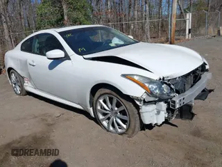 2011 Infiniti G37 Coupe x with VIN JN1CV6EL1BM262225, listed as a IAAI auction lot 41889322 with 105,782 mi miles. Bid and sale history available at carsss.com. Image 1.