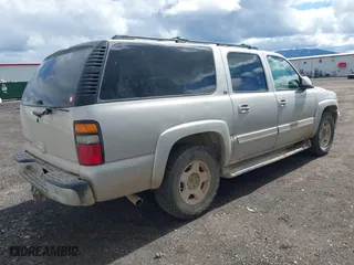 2006 Chevrolet Suburban LT with VIN 1GNFK16Z56J108351, listed as a IAAI auction lot 41982407 with 315,803 mi miles. Bid and sale history available at carsss.com. Image 4.