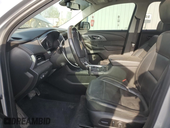 2019 Chevrolet Traverse Premier z VIN 1GNEVKKW4KJ215969, wystawiony jako Copart lot #52996585 z przebiegiem 65 894 mil mil oraz Szkoda całkowita • Salvage title. Historia ofert i sprzedaży dostępna na DreamBid. Obrazek 7.