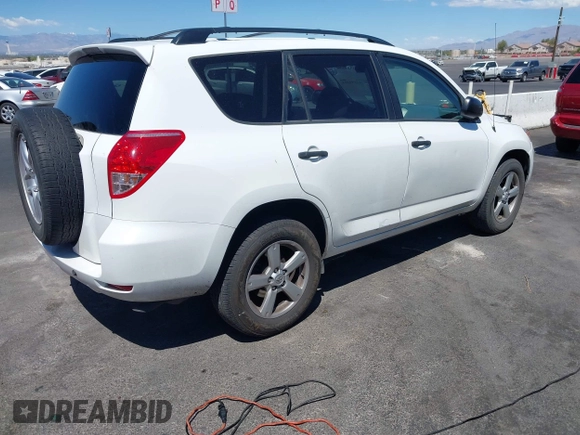 2007 Toyota RAV4 with VIN JTMZK33V275011430, listed as a IAAI auction lot 42159203 with 195,141 mi miles. Bid and sale history available at carsss.com. Image 4.