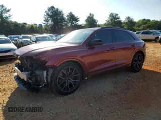 2023 Audi SQ8 Premium Plus z VIN WA1AWBF1XPD032711, wystawiony jako Copart lot #60525814 z przebiegiem 7267 mil mil oraz Szkody całkowita. Historia ofert i sprzedaży dostępna na DreamBid. Obrazek 1.