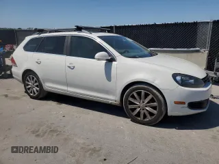 2011 Volkswagen Jetta SportWagen SE with VIN 3VWPX7AJ2BM600249, listed as a Copart auction lot 53658035 with 208,147 mi miles and Non Repairable. Bid and sale history available at carsss.com. Image 4.