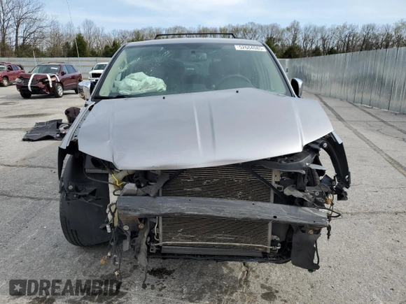 2014 Chrysler Town & Country Touring L z VIN 2C4RC1CG3ER200123, wystawiony jako Copart lot #52604085 z przebiegiem 146 761 mil mil oraz Szkoda całkowita • Salvage title. Historia ofert i sprzedaży dostępna na DreamBid. Obrazek 5.