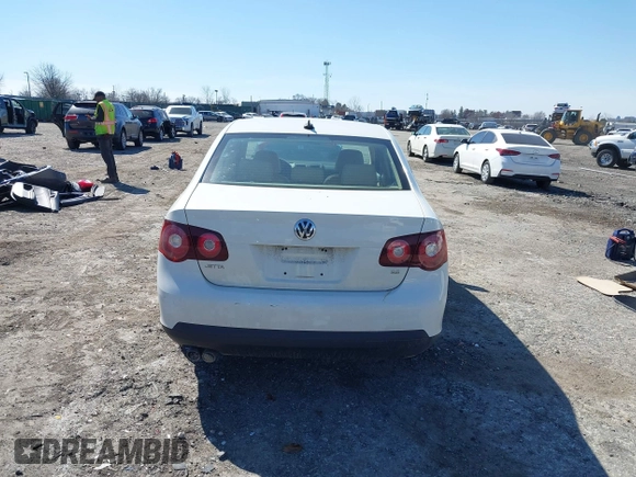 2008 Volkswagen Jetta Sedan SE with VIN 3VWRM71K68M070130, listed as a IAAI auction lot 41751450 with 217,598 mi miles. Bid and sale history available at carsss.com. Image 17.