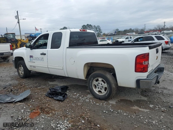2013 Chevrolet Silverado 1500 LT with VIN 1GCRCSEA5DZ366808, listed as a Copart auction lot 45939615 with 308,492 mi miles and Clean Title. Bid and sale history available at carsss.com. Image 2.