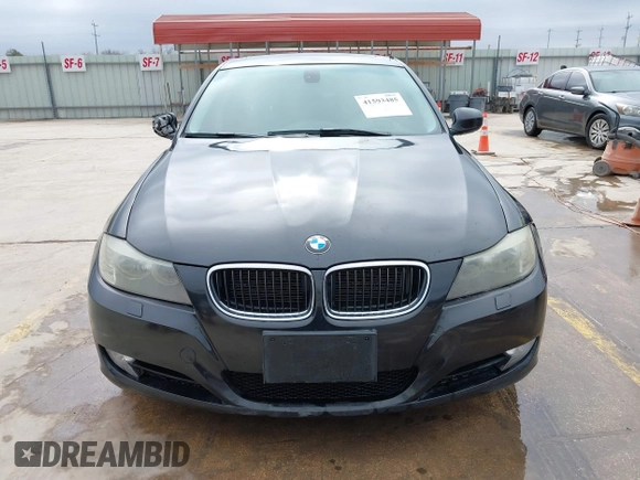 2011 BMW 3 Series 328i xDrive with VIN WBAPK7C59BF082168, listed as a IAAI auction lot 41593485 with 203,099 mi miles. Bid and sale history available at carsss.com. Image 13.