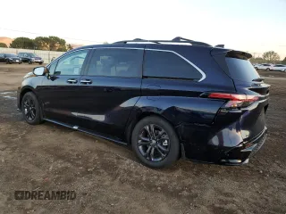 2024 Toyota Sienna LE with VIN 5TDCSKFC8RS146435, listed as a Copart auction lot 80728604 with 2,594 mi miles and Salvage Title. Bid and sale history available at carsss.com. Image 2.
