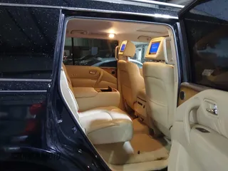 2014 Infiniti QX80 z VIN JN8AZ2NF9E9555118, wystawiony jako IAAI lot #41168367 z przebiegiem 177 662 mil mil oraz . Historia ofert i sprzedaży dostępna na DreamBid. Obrazek 8.