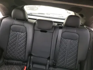 2022 Audi SQ8 Prestige z VIN WA1CWBF11ND019903, wystawiony jako Copart lot #39772444 z przebiegiem Nie podano mil oraz . Historia ofert i sprzedaży dostępna na DreamBid. Obrazek 10.